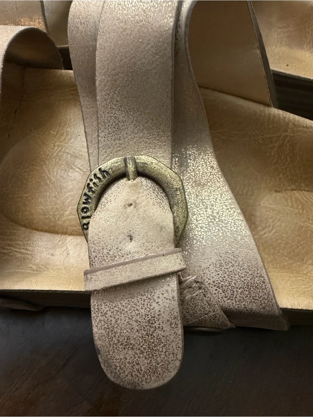 Blowfish Size 4 Youth Sandals